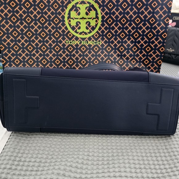 Tory Burch Ella Tote - Picture 7 of 8